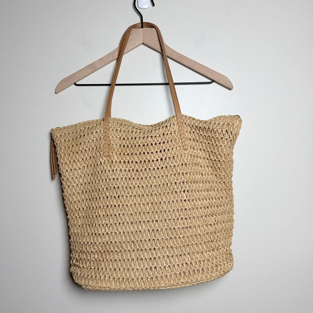 H&M Women Woven Paper Straw Tote Bag OS Tan Faux Leather Trim Zip Top Resort